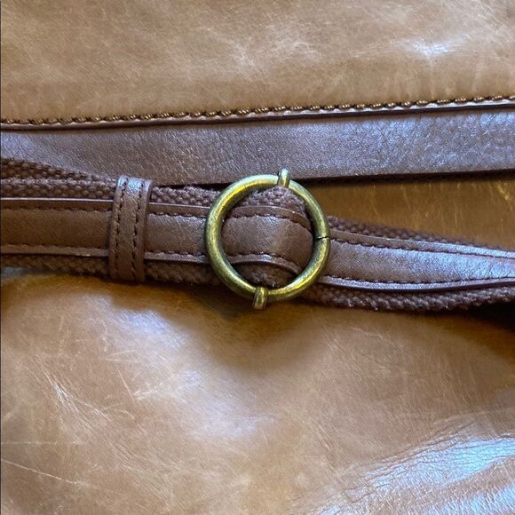 Sak Tan Leather Shoulder Bag - Picture 7 of 7